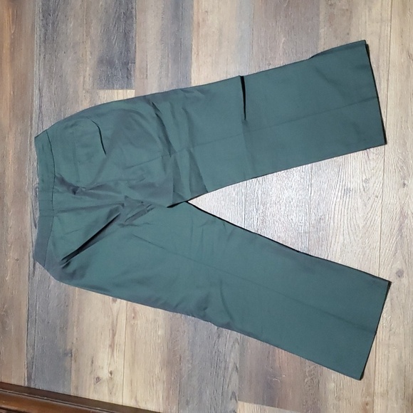 Rene Lezard irredisent green crop silk blend pants - Picture 7 of 7